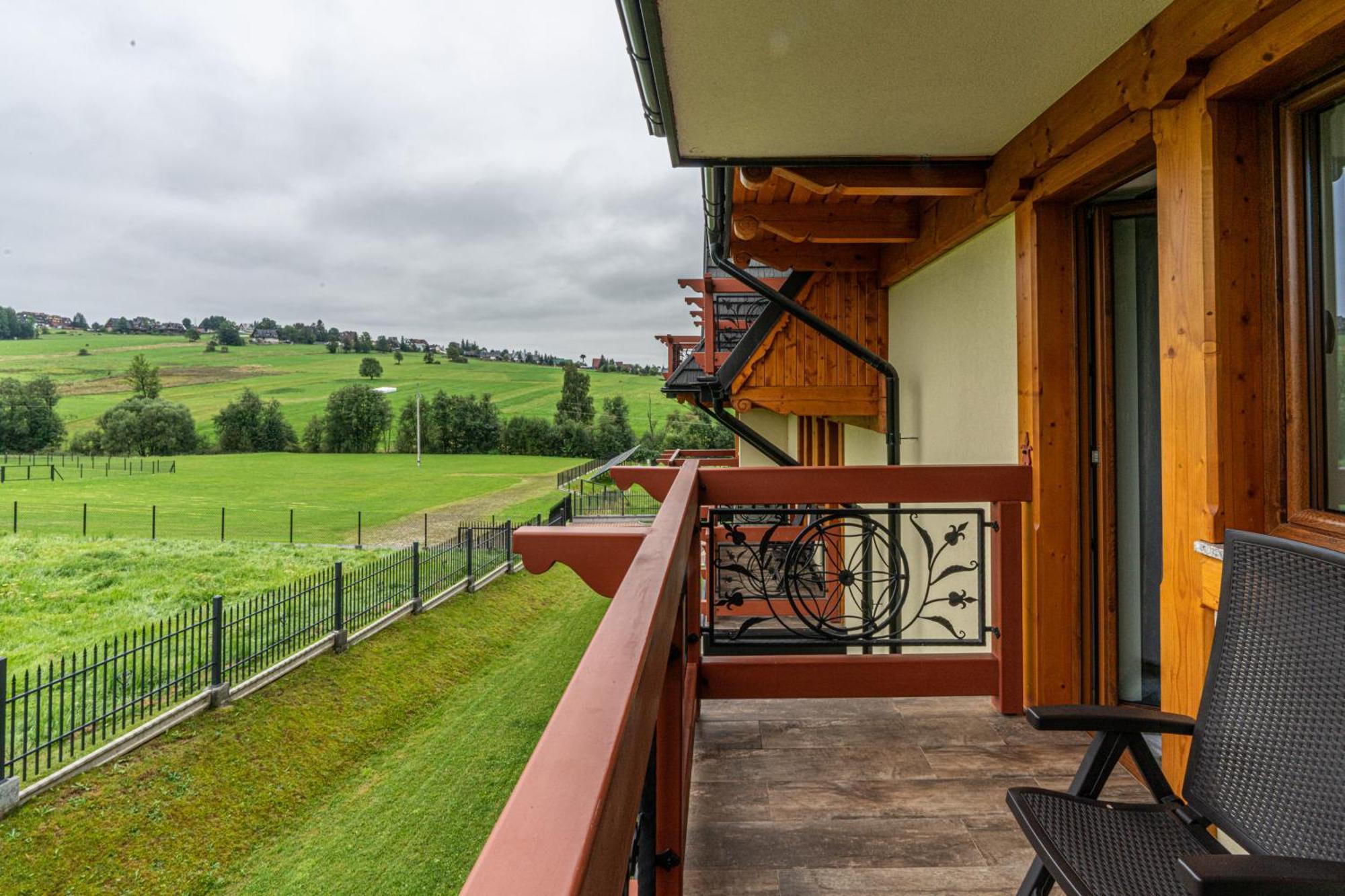 Aparthotel Tatry De Luxe Fizjomedical & Spa Murzasichle Exterior photo