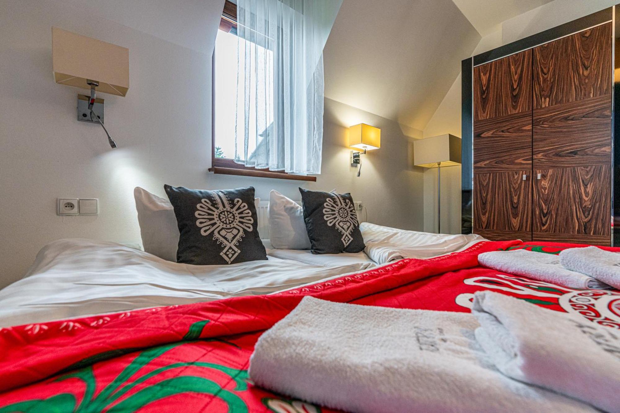 Aparthotel Tatry De Luxe Fizjomedical & Spa Murzasichle Room photo